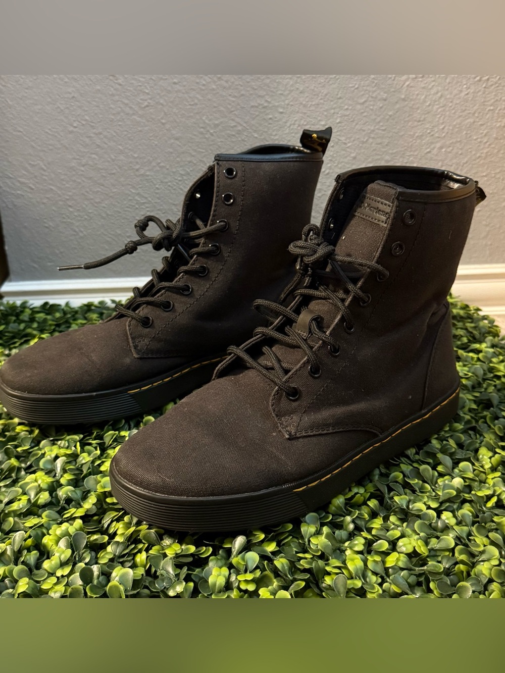 Dr. Martens Cairo EU 42 Men’s 9 Ladies 10 Black Canvas High-Top Lace-Up Boots